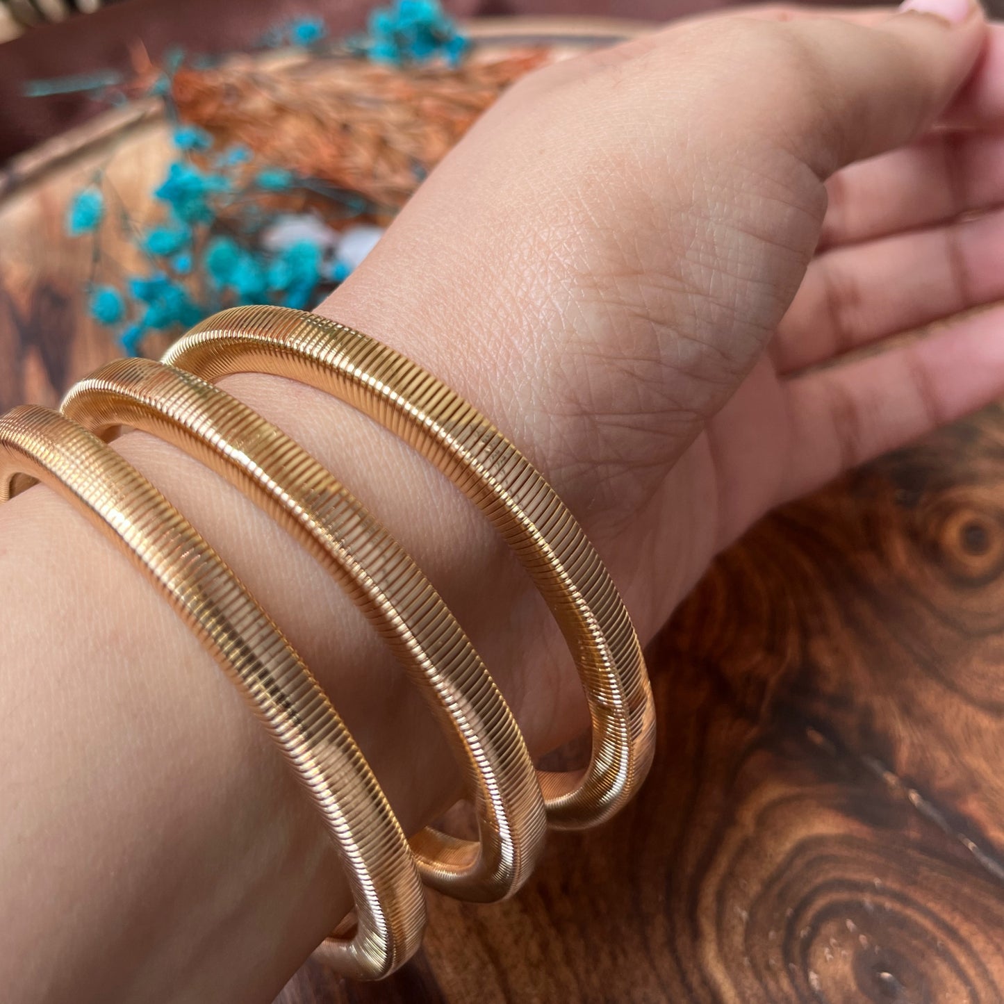 Korean stretchable bangles