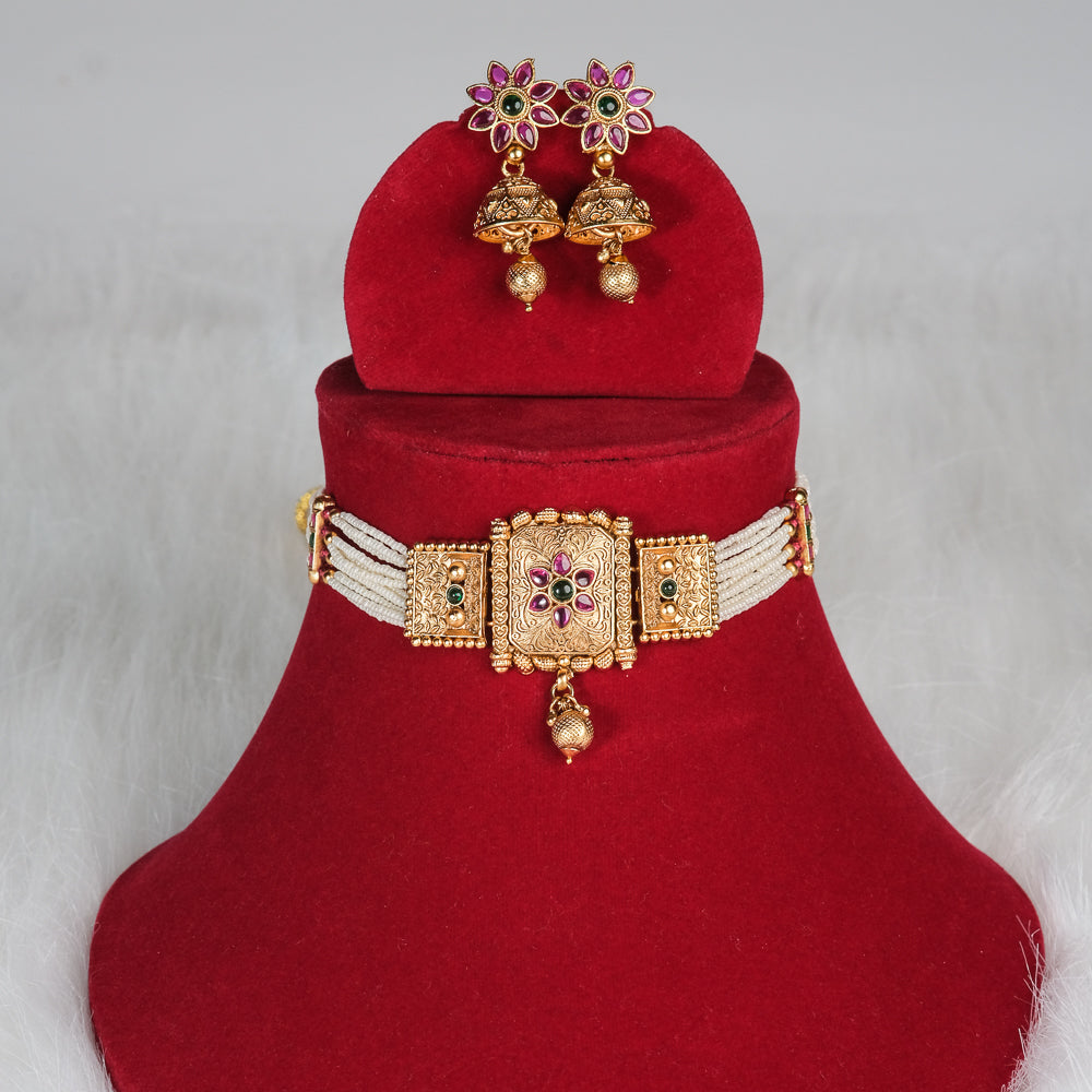 Pearl Antique Choker