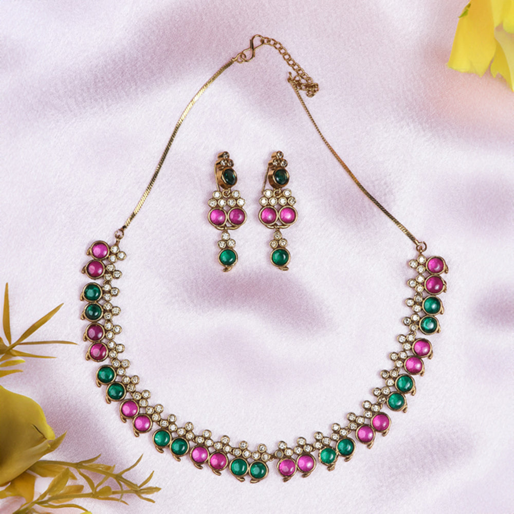 Maalthi Kemp stone necklace