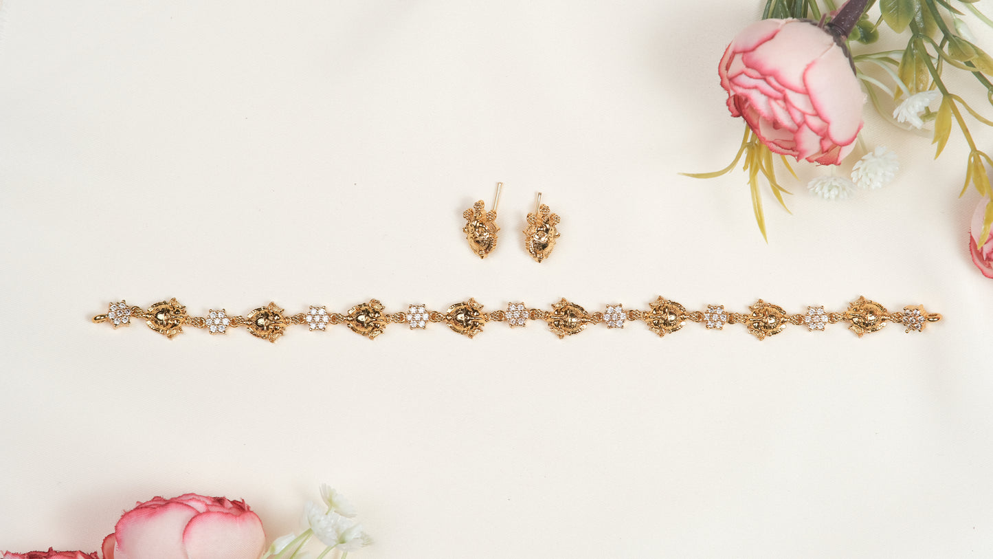 Gaani Elephant pattern sleek necklace