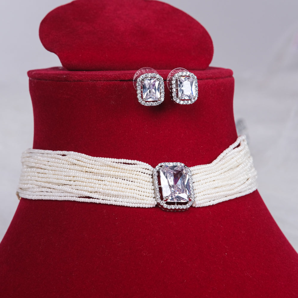 Meena White Pearl Choker