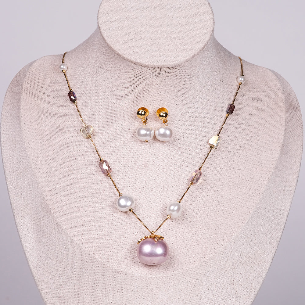 Korean Pearl Necklace