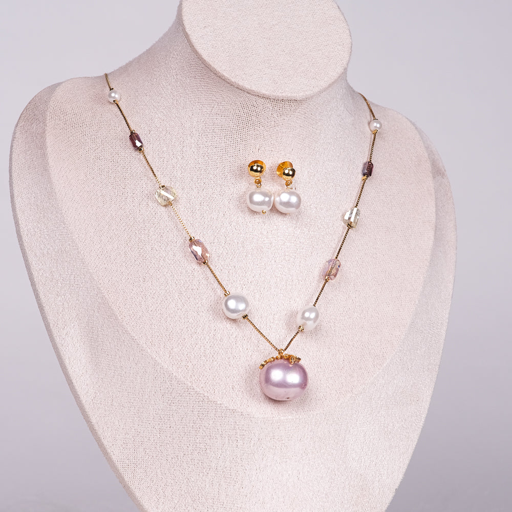 Korean Pearl Necklace