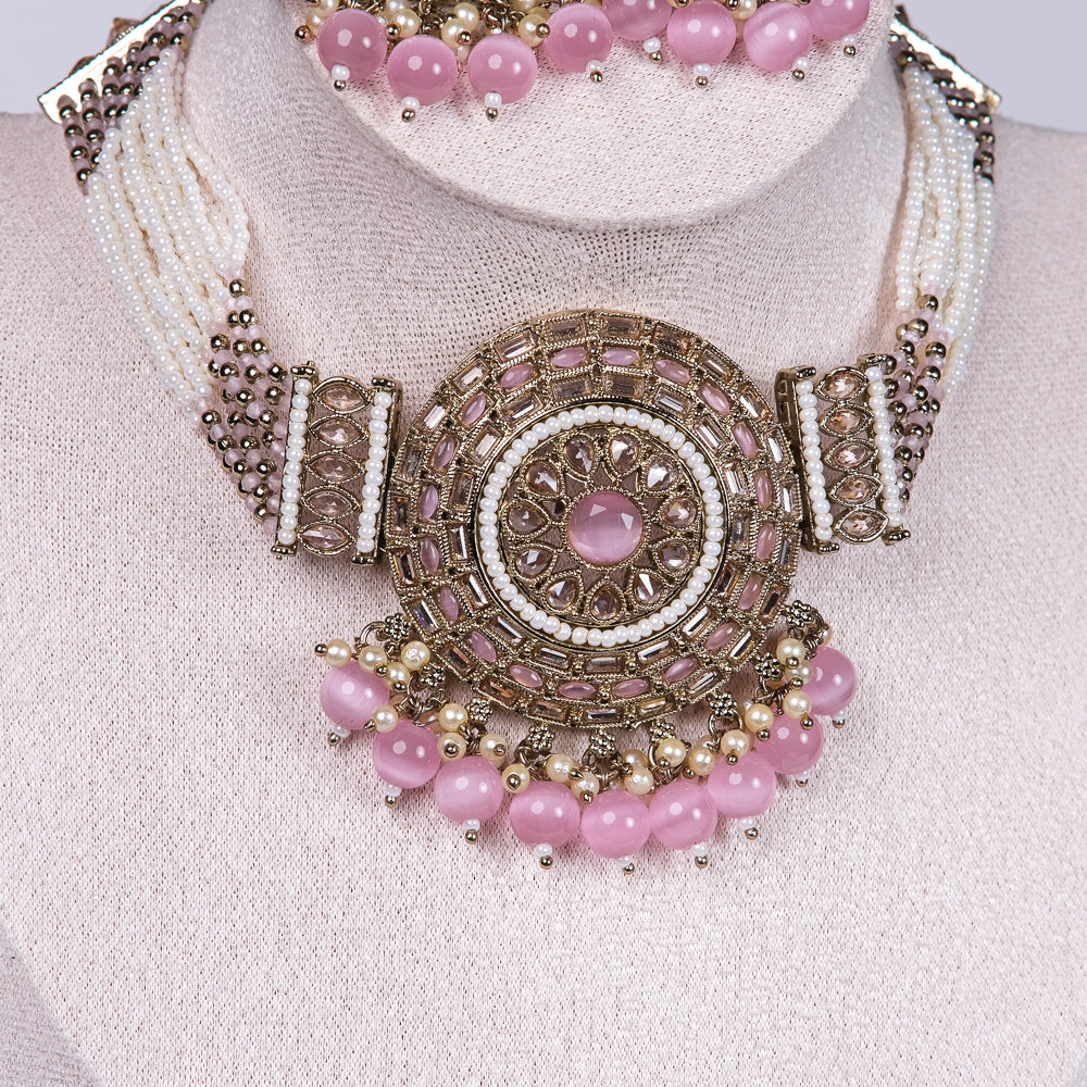 Saahini Mehendi Polish Pearl Choker