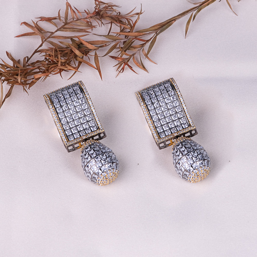 Kiaara Nano setting Earring
