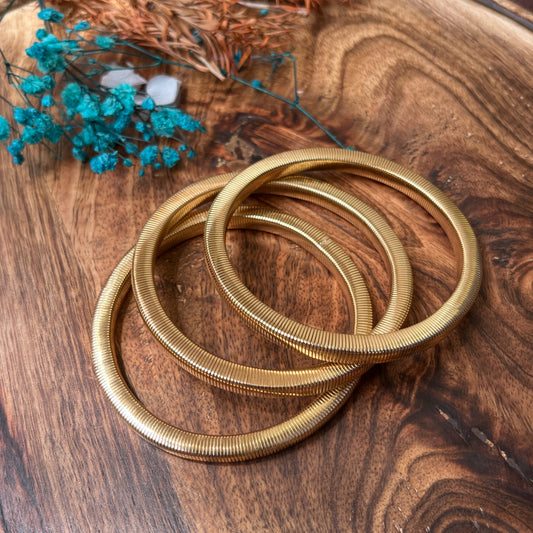 Korean stretchable bangles