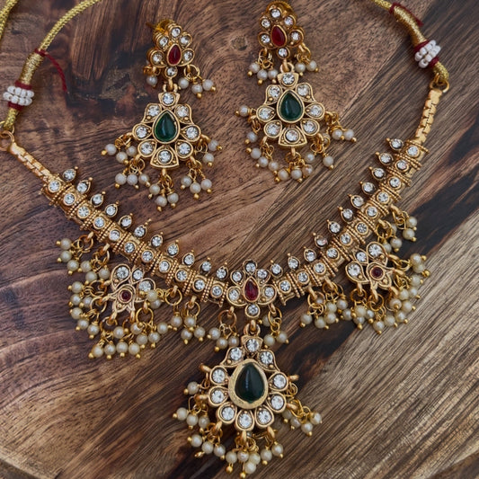 Aarti south pearl choker