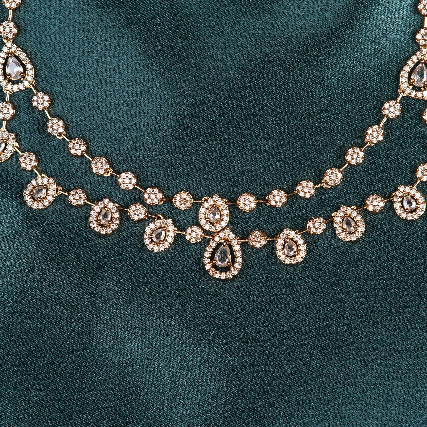 Niharika White stone necklace