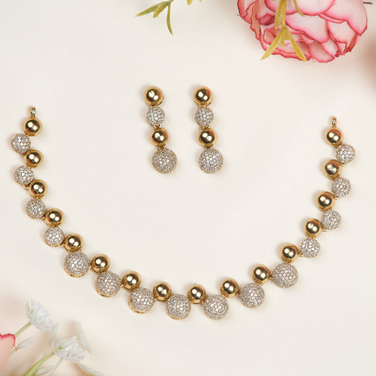 Nithya Golden Necklace
