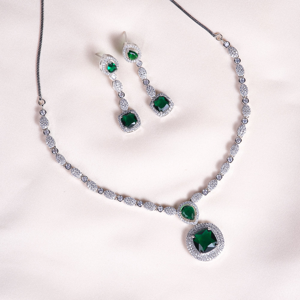 Mira Green AD Necklace