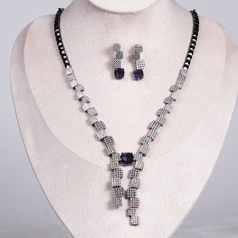 Nary Zirconia Purple necklace