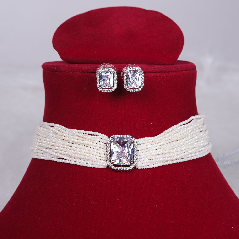 Meena White Pearl Choker