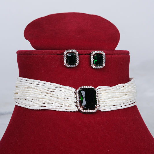 Meena Green Pearl Choker